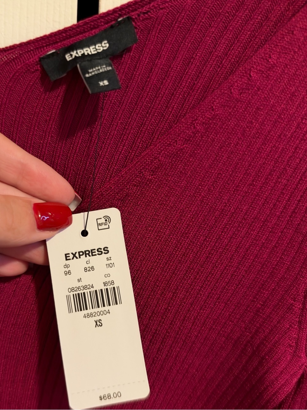 Express Fitted Ribbed V-Neck Long Sleeve Top - Picture 3 of 3